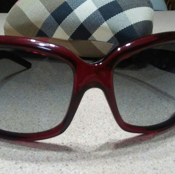 Burberry eyewear - Picture 2 of 3